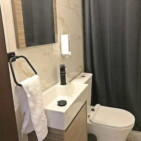 Cozy For 2 Persons Sygrou-fix Metro Apartment